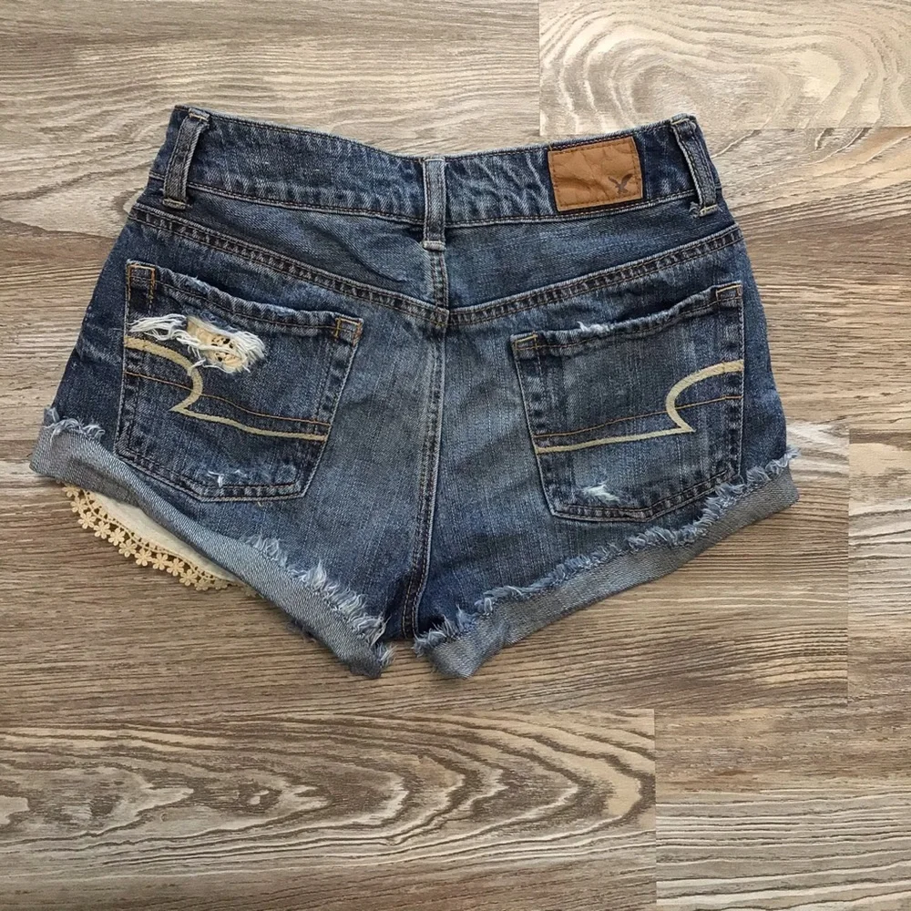 American Eagle Hi Rise Festival Distressed Lace Detail Shorts 0
